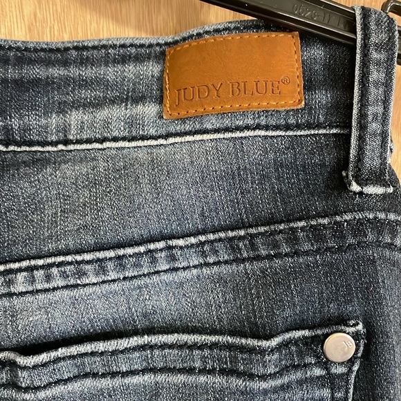 EUC Judy Blue Destroyed Bandana Patch Skinny Fit Womens Jeans Size 5/27 - Picture 6 of 9